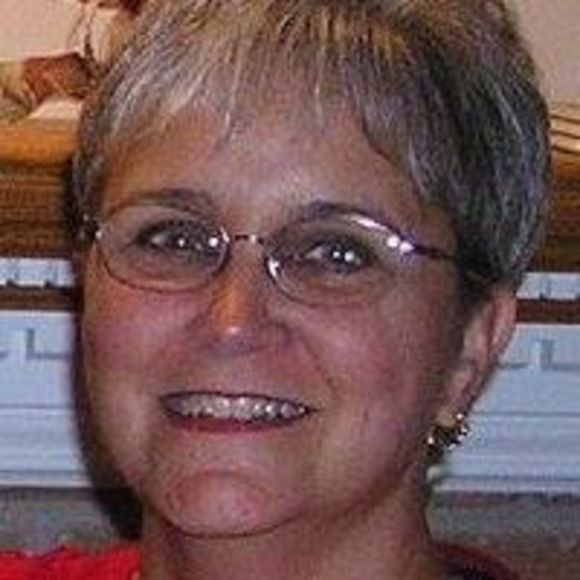 Meet your Posher, Lynne - Picture 1 of 1